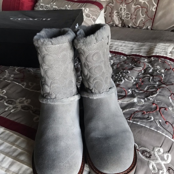 Coach Women’s size 7 Style C1235 Heather Gray Boots. - Picture 3 of 7